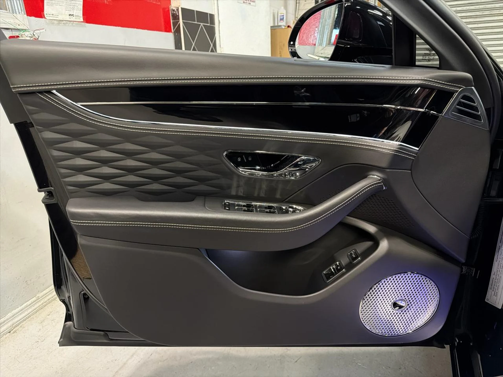 mph015_3310461598_639098659253023485_ad4d52050b