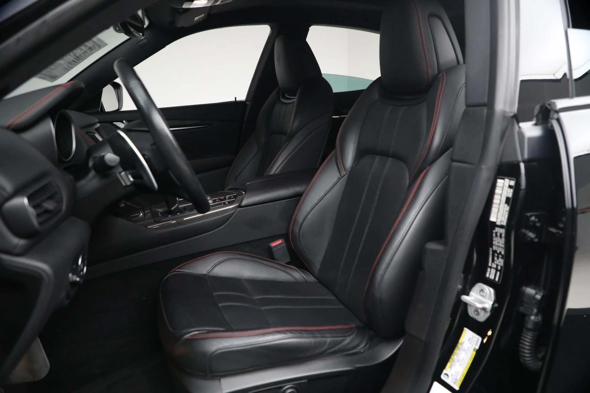 mph015_3312155705_Used_2018_Maserati_Levante_S_Gran_Sport_1771509537_3a32294441