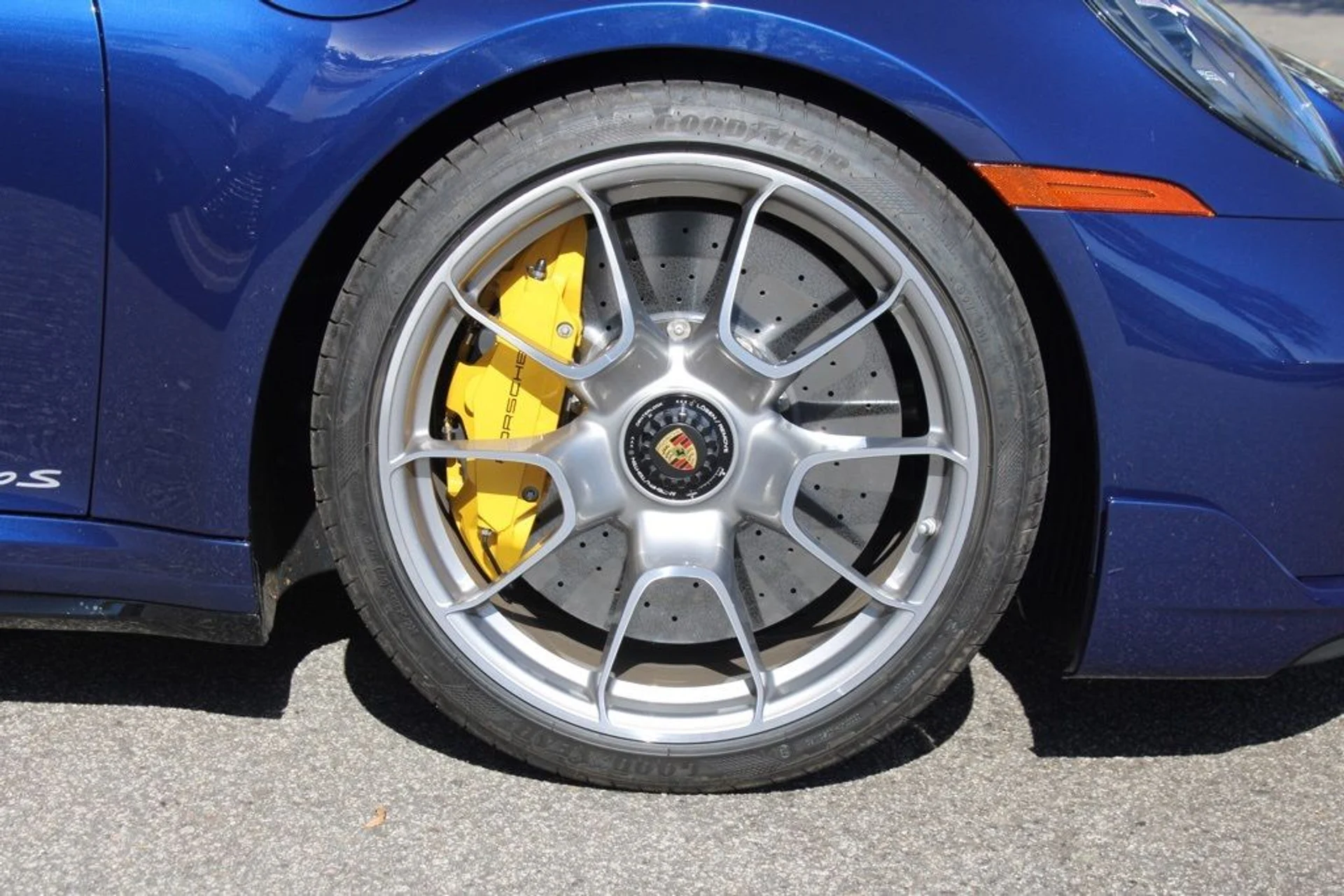 mph015_3313452915_cbcdea2c29b3855a70035ea66a5d4195_c1b56b9861