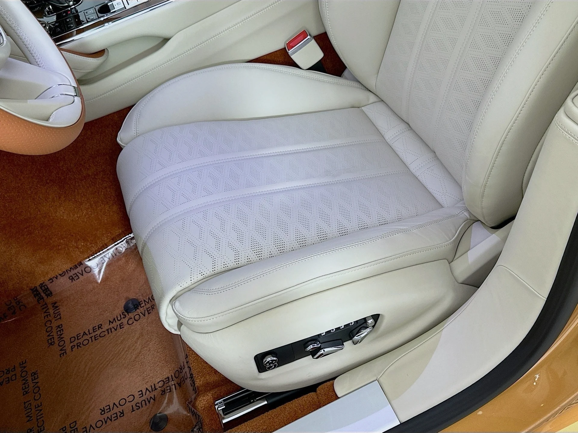 mph015_3315865358_16_50ae4446b2