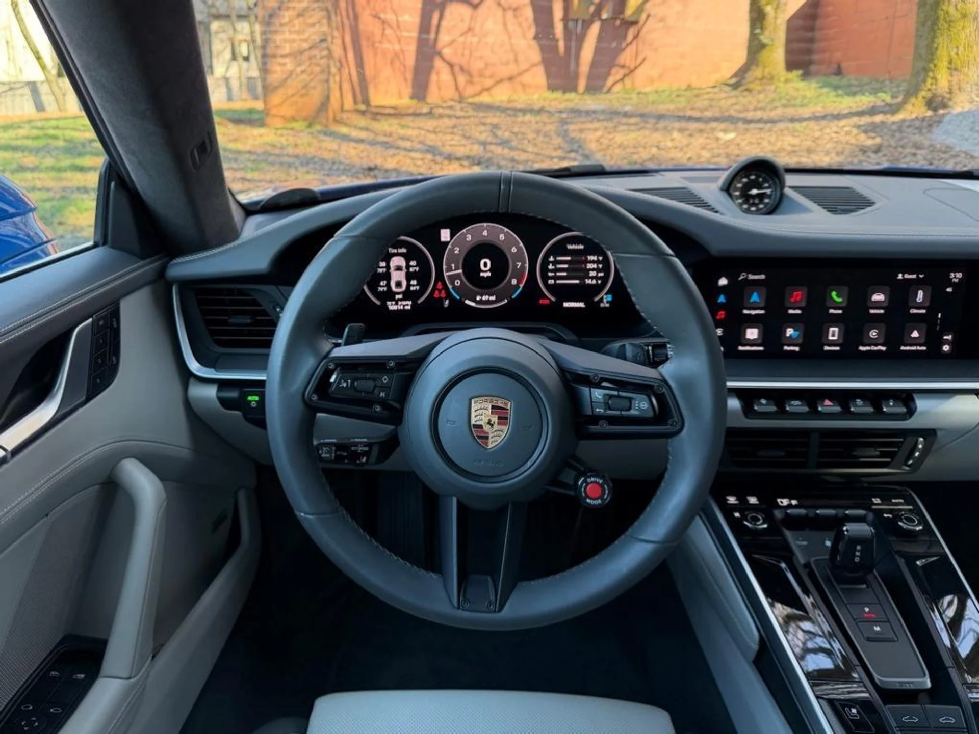 mph015_3318688288_v2_F_Uh_QTS_4_Id_T4p_On_EI_Mu_M0_D_UXU_2091ee25c6