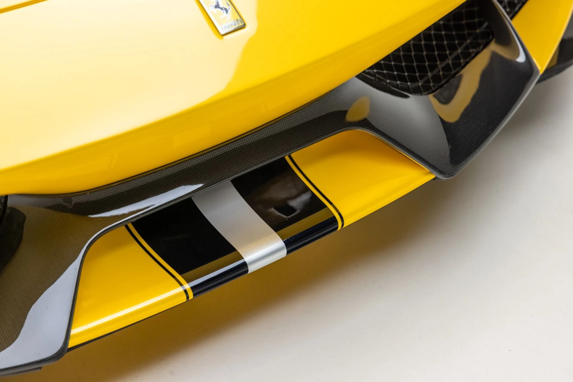 mph015_3319579878_13163_p16_l_05eb01404a