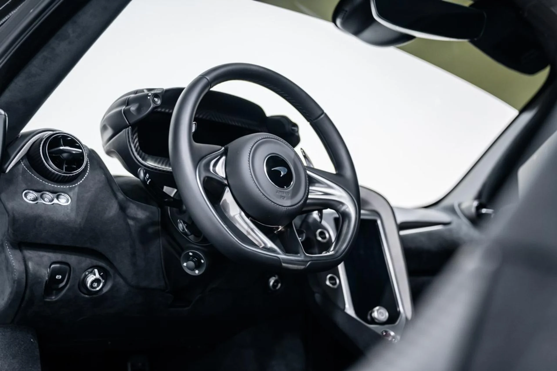 mph015_3321009866_bf7cf51c58b9da45c8a50915591e6790_4d3b9797c7