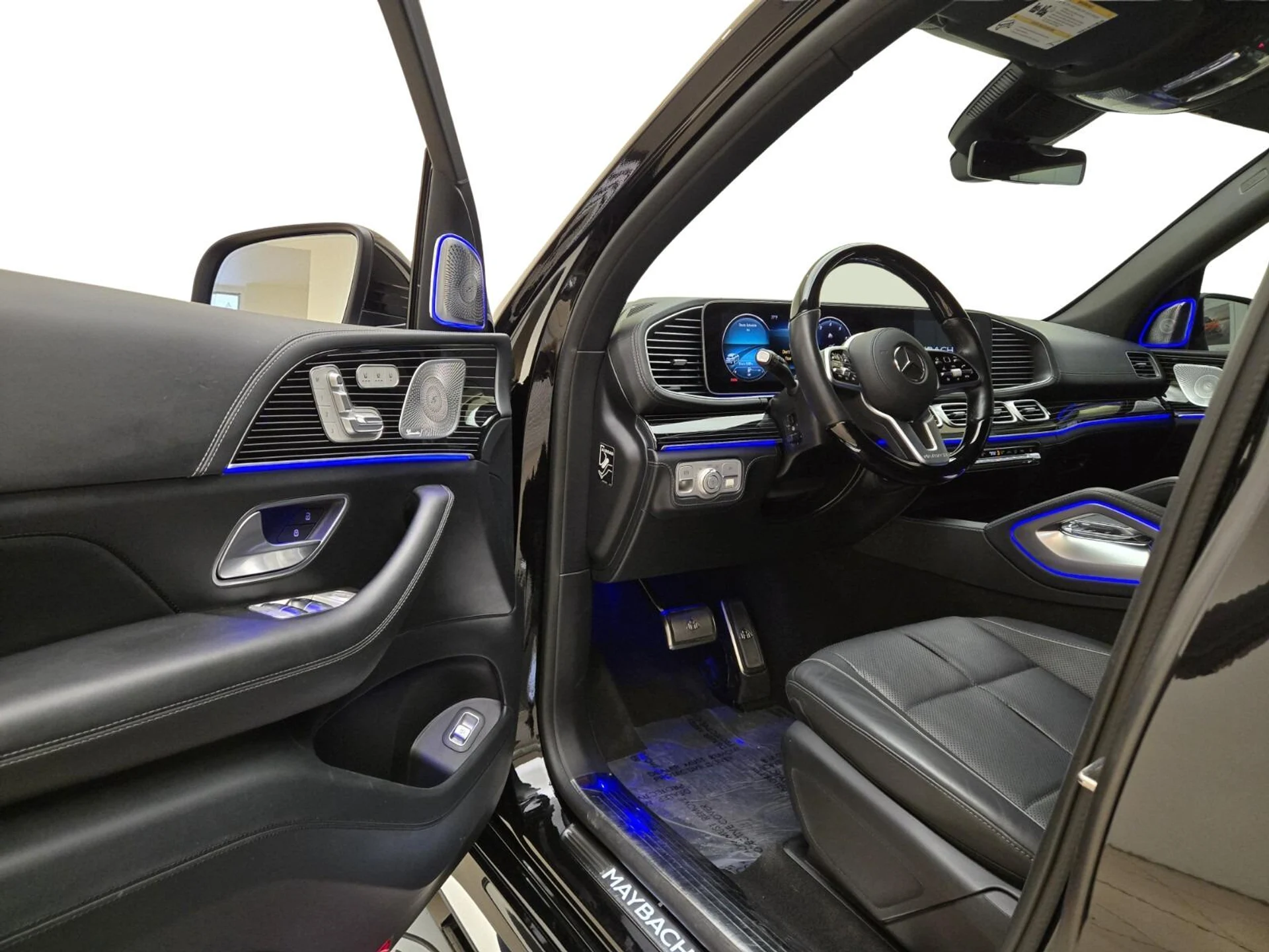 mph015_332356385_Used_2021_Mercedes_Benz_GLS_Maybach_GLS_600_1773381702_666a00b441