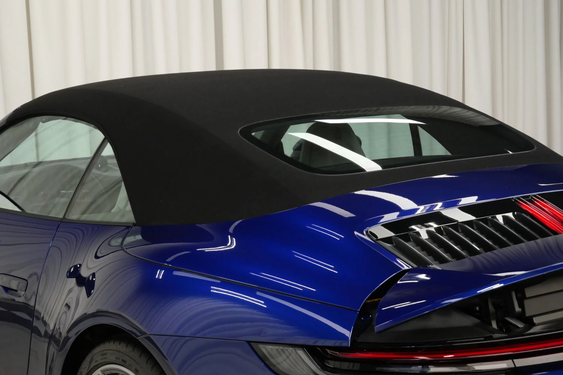 mph015_3328902600_Used_2023_Porsche_911_Carrera_Cabriolet_Premium_Package_Sport_Exhaust_Carrera_Classic_Wheels_1759422988_4661cc35fd