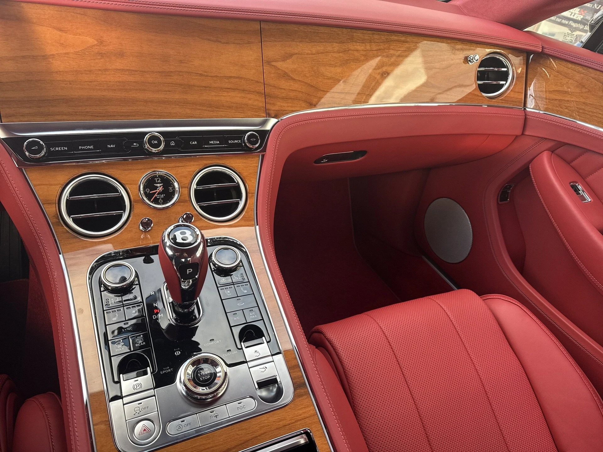 mph015_3329966194_63ef3373421e3949b468687dcec7cd62x_a1d5201908