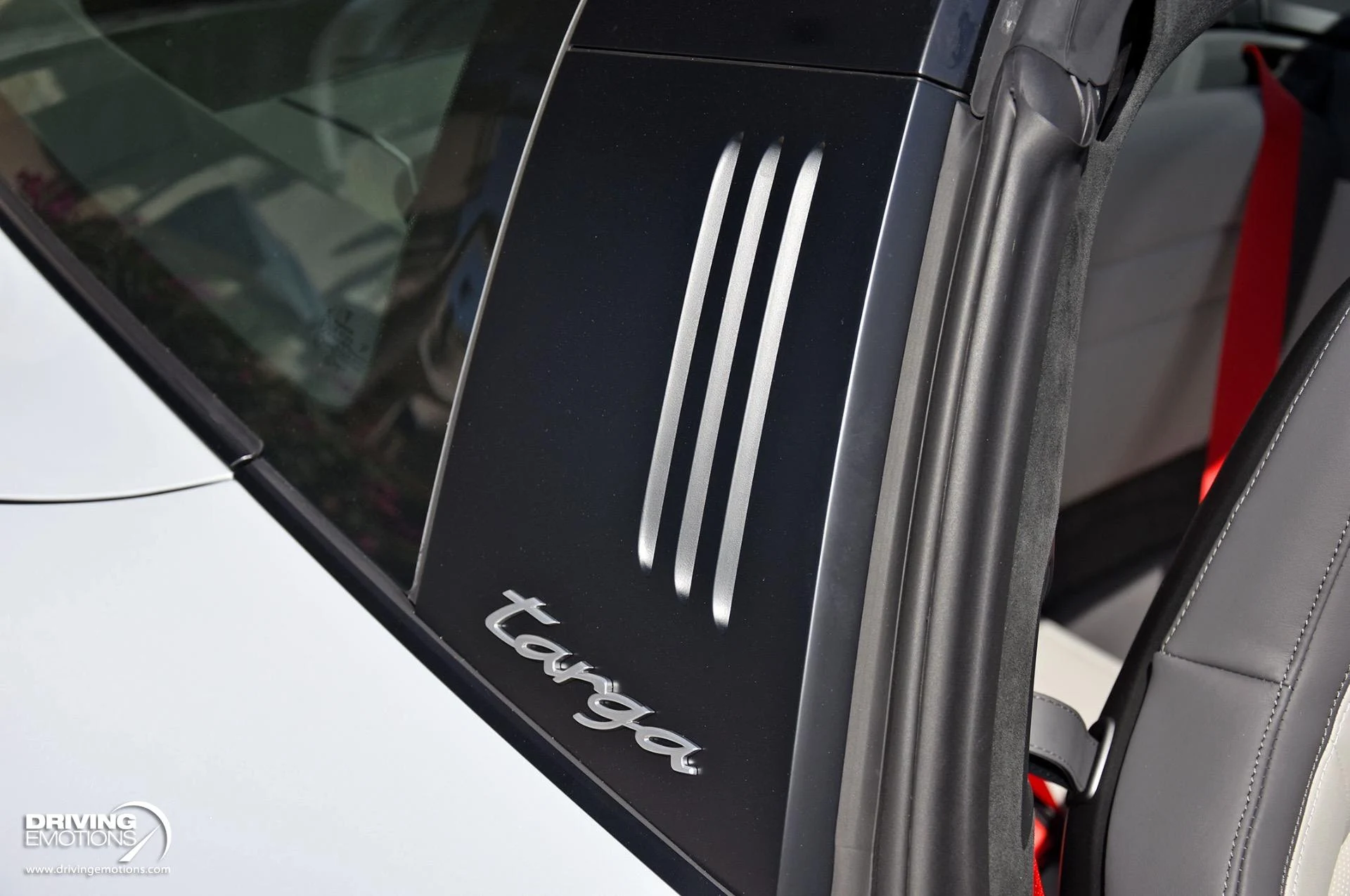 mph015_3332983316_898_p16_l_85a2465d28