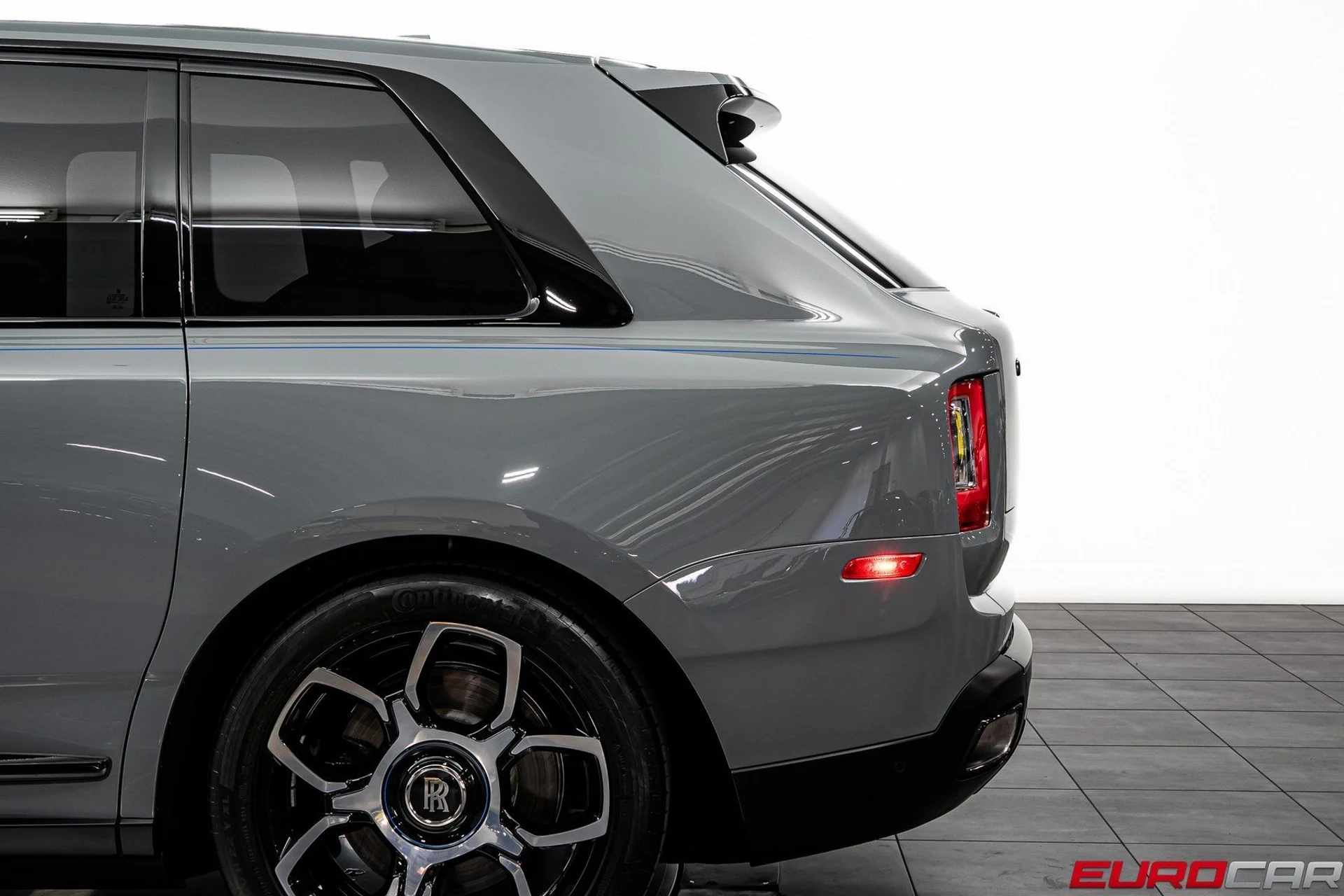 mph015_3334693013_image_16_86f73820ea