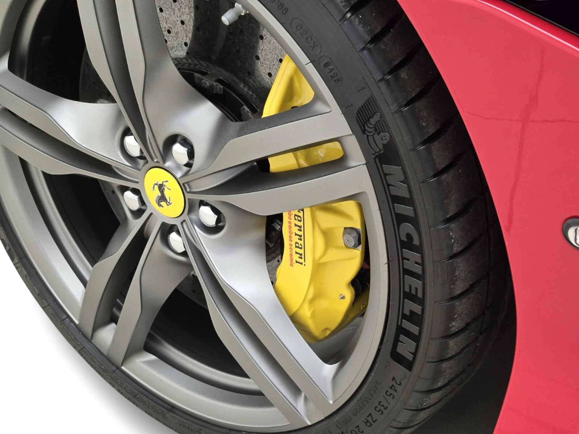 mph015_333596038_Used_2019_Ferrari_Portofino_1753251664_f399f79c30