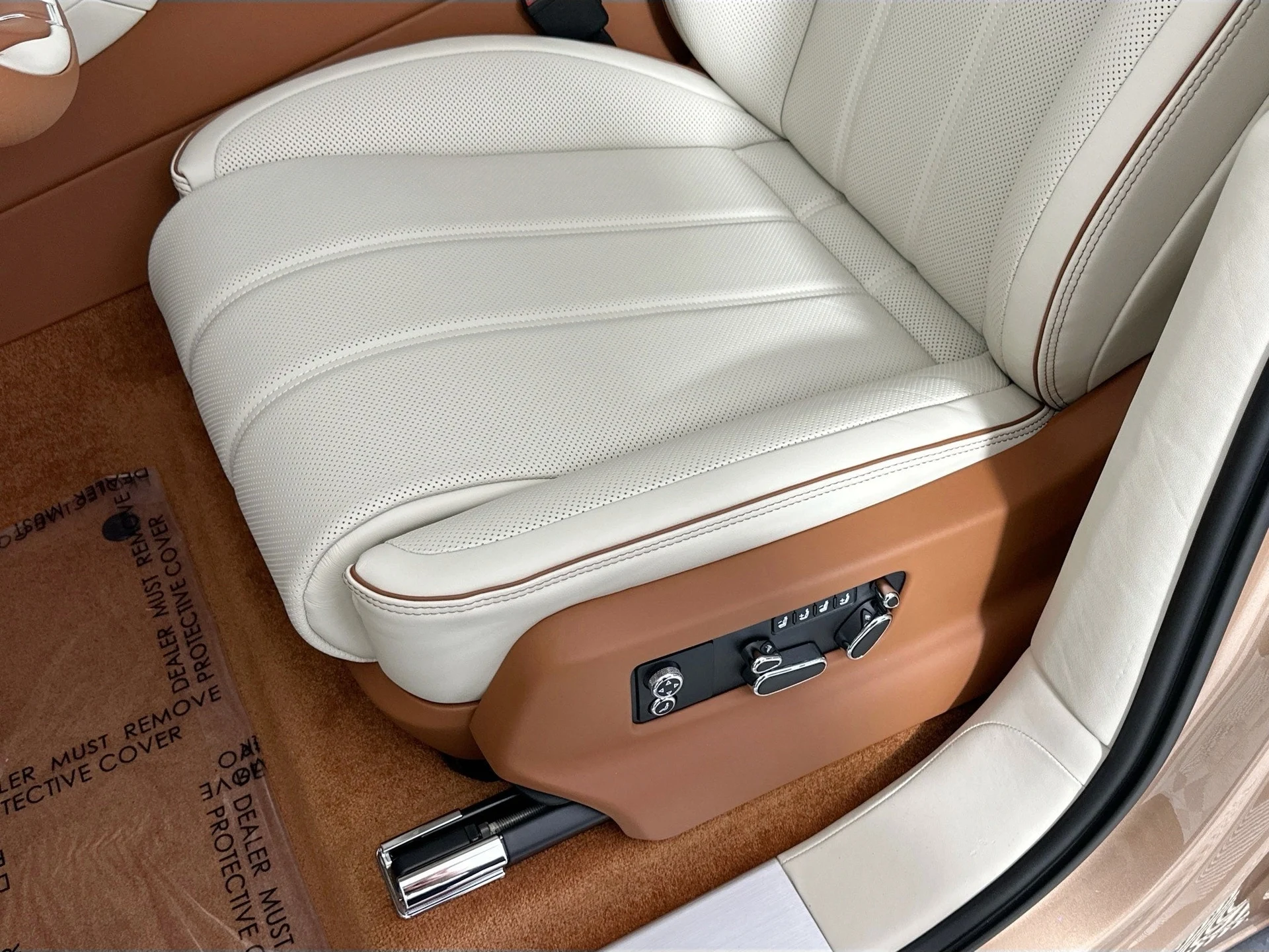 mph015_3338926098_16_f14bfddab2