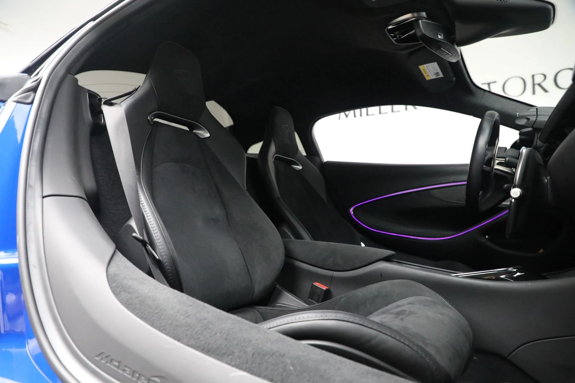 mph015_3342879738_Used_2023_Mc_Laren_Artura_Performance_f5109bff02