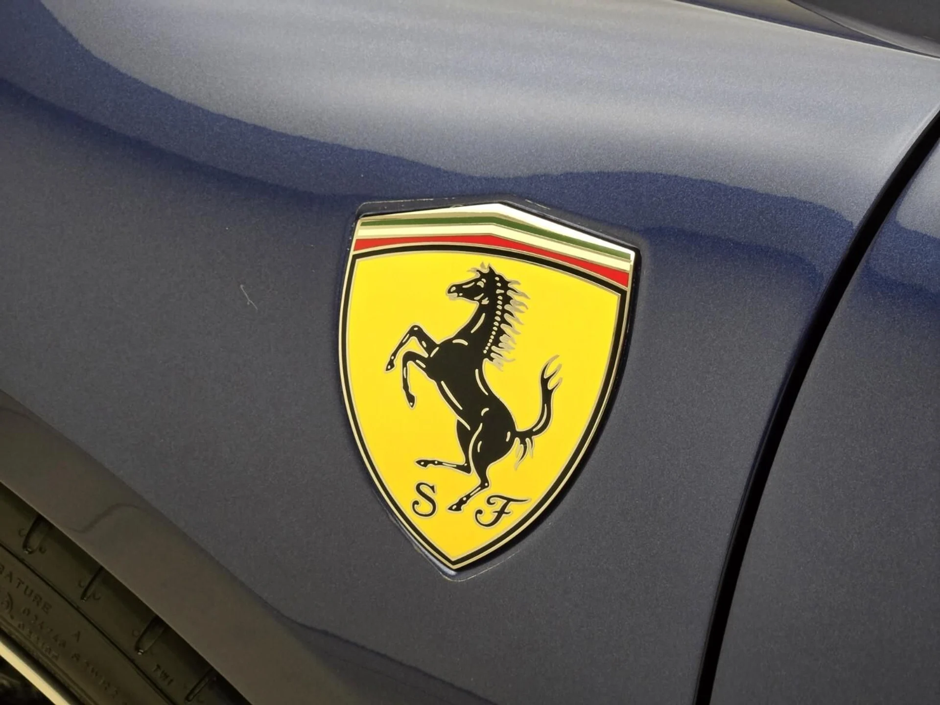 mph015_3345442861_Used_2022_Ferrari_F8_Spider_1769669355_c9361d2992