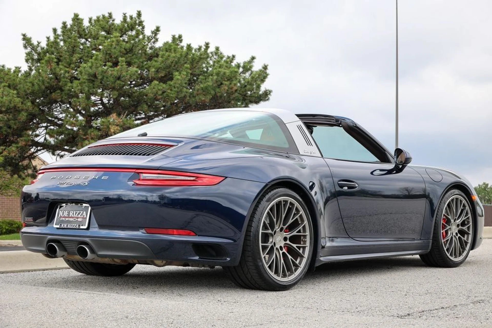 mph015_3345717457_16_b2d0afb000