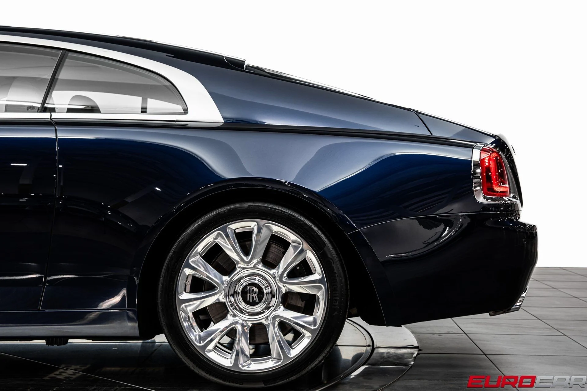 mph015_3347776525_image_16_a85673c1e3