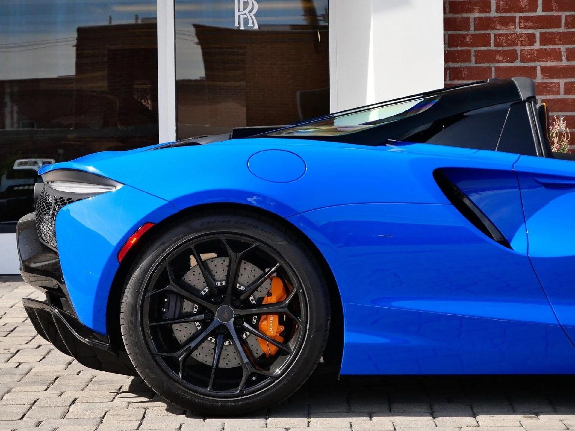 mph015_3350678268_37a2061ed62e7f36a1762dc9220ae1c3x_f3e69313a1