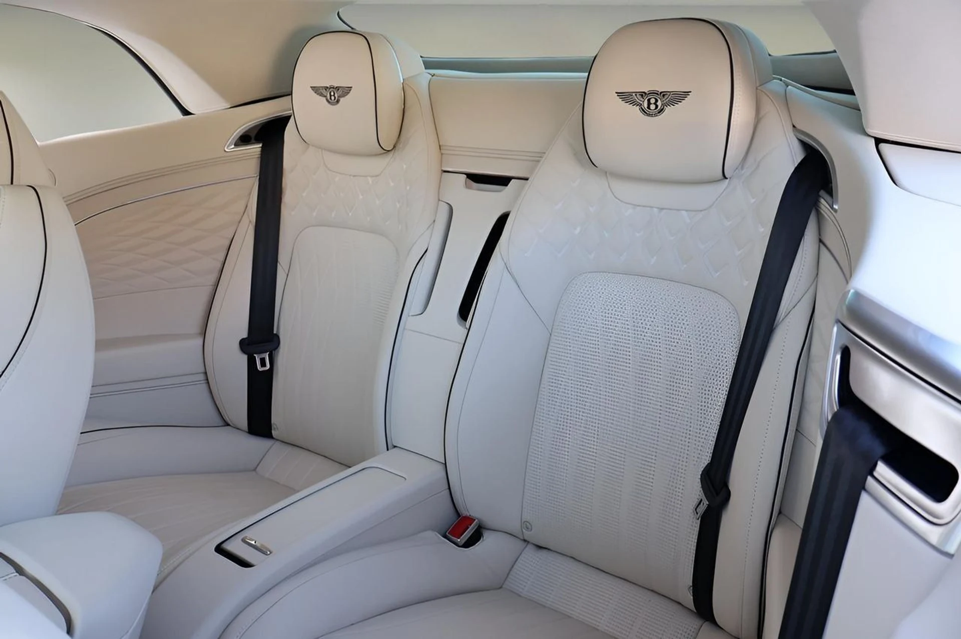 mph015_335717133_16_90c2cb2150