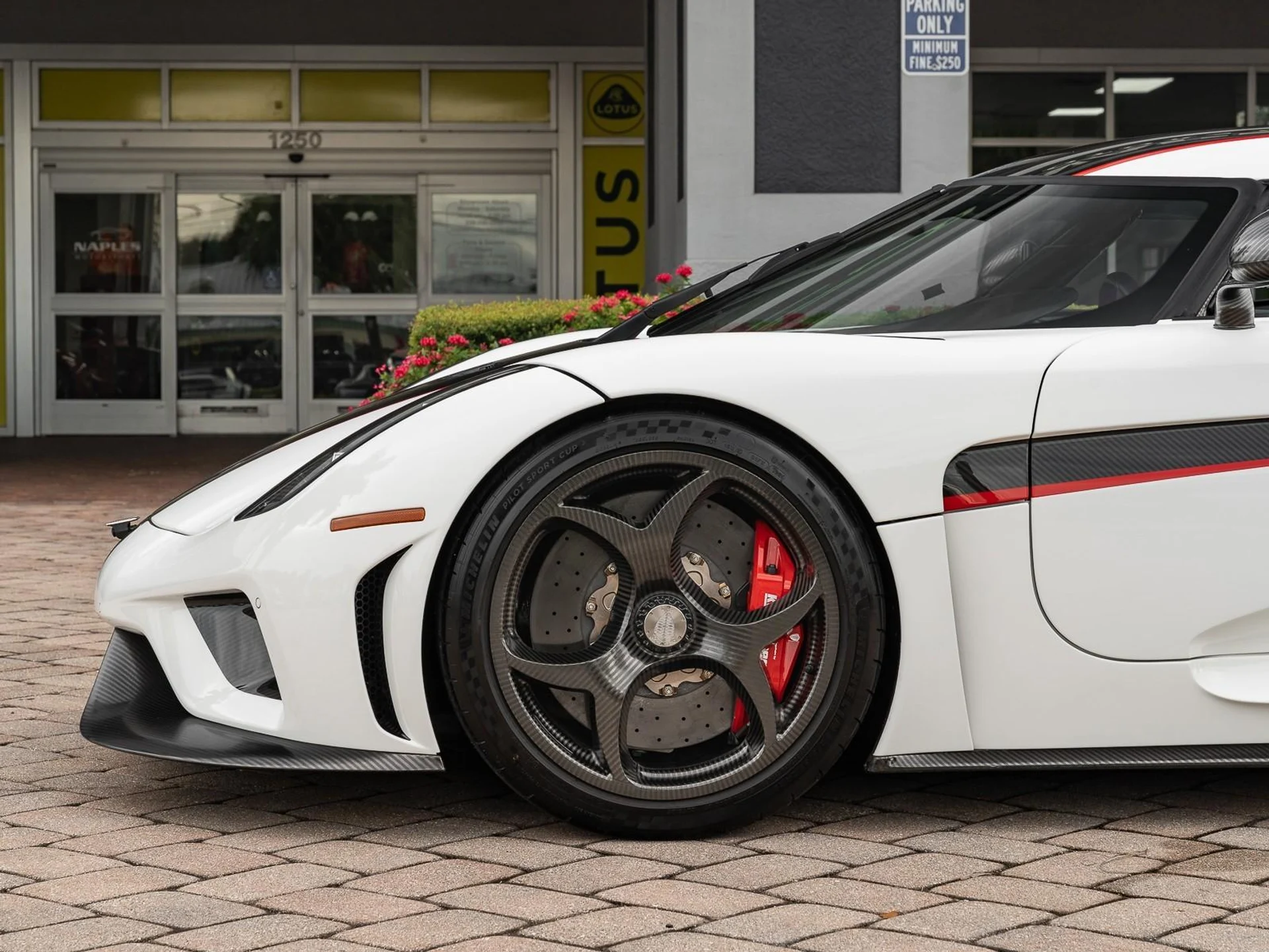 mph015_3357793213_Used_2019_Koenigsegg_Regera_1757707809_2ac8dcaad3