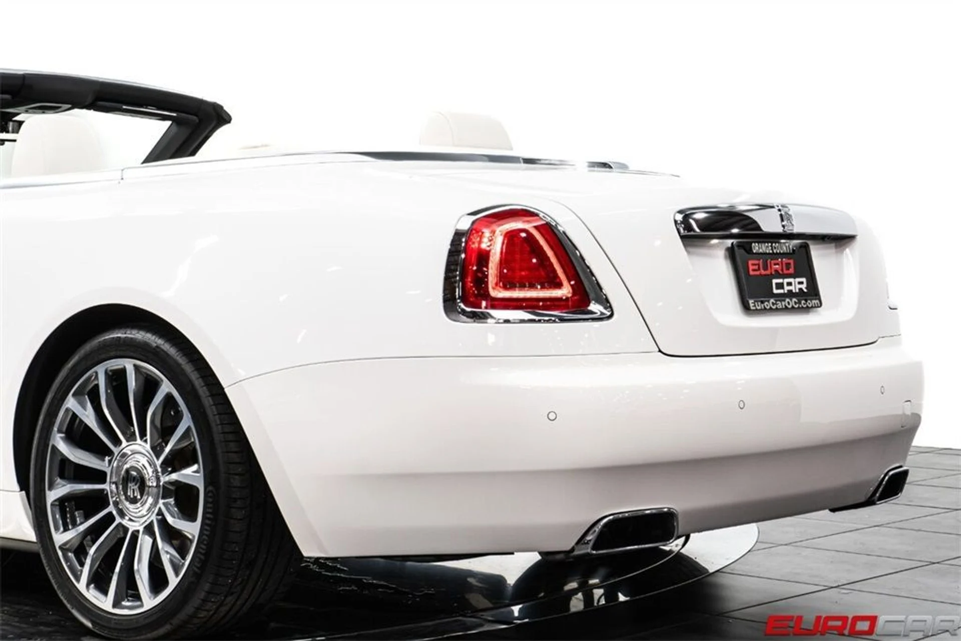 mph015_3361706487_image_16_1c403fa1fc