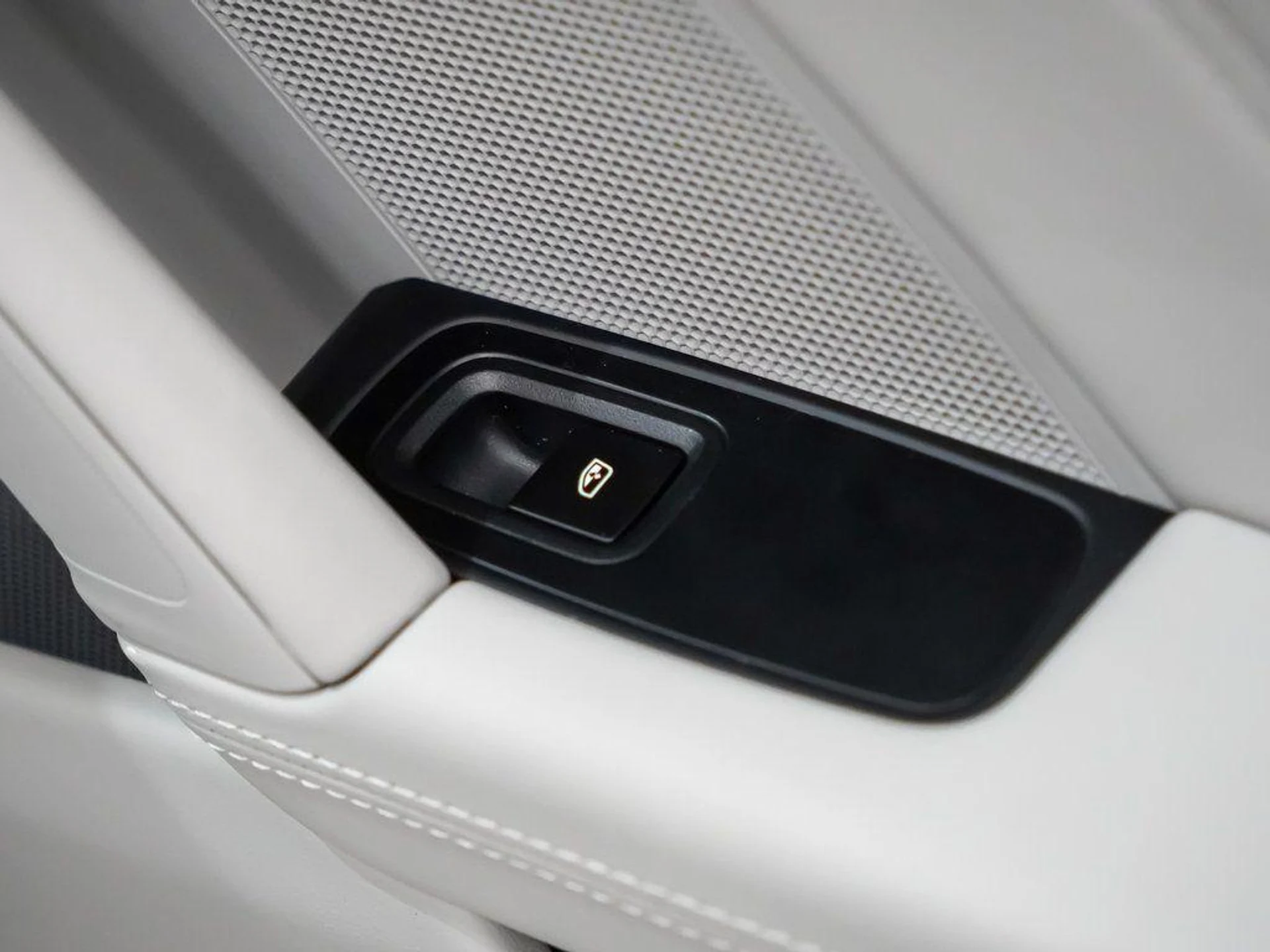 mph015_3364940353_yj_E2_Kqt2_HZ_Vb4_LHNHG_Se4wj_I_I_2b30c0254b