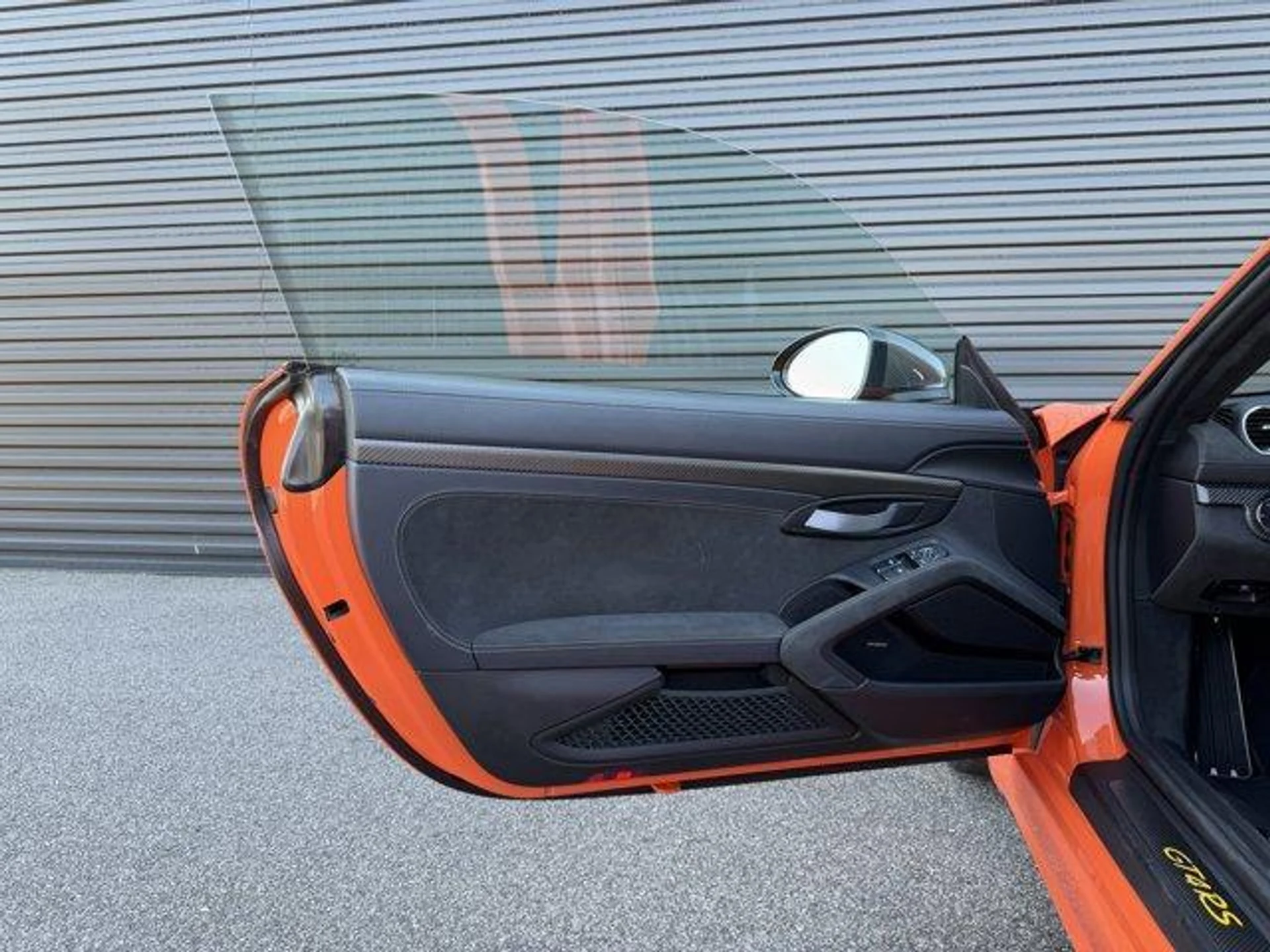 mph015_3367125880_k_Z_Zv_P49yc_TM_Es_Pfinr_Op_D_Ywh_U_23e3027cf5