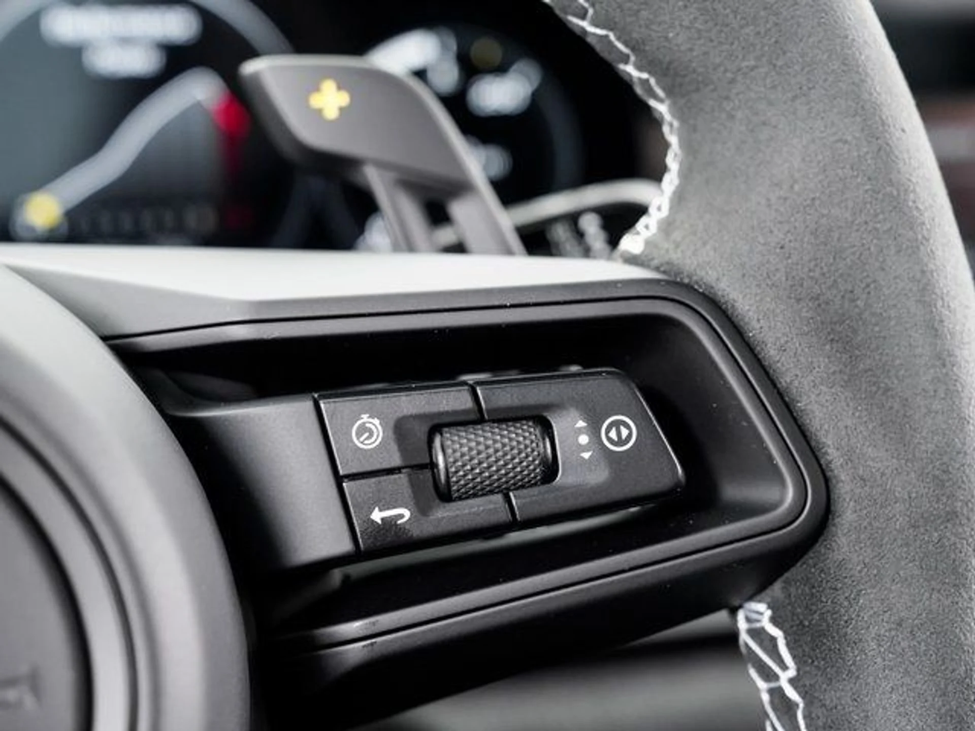 mph015_336856663_514e884d74f18e4a08ae51cb71feedc9_9954aa4c5a