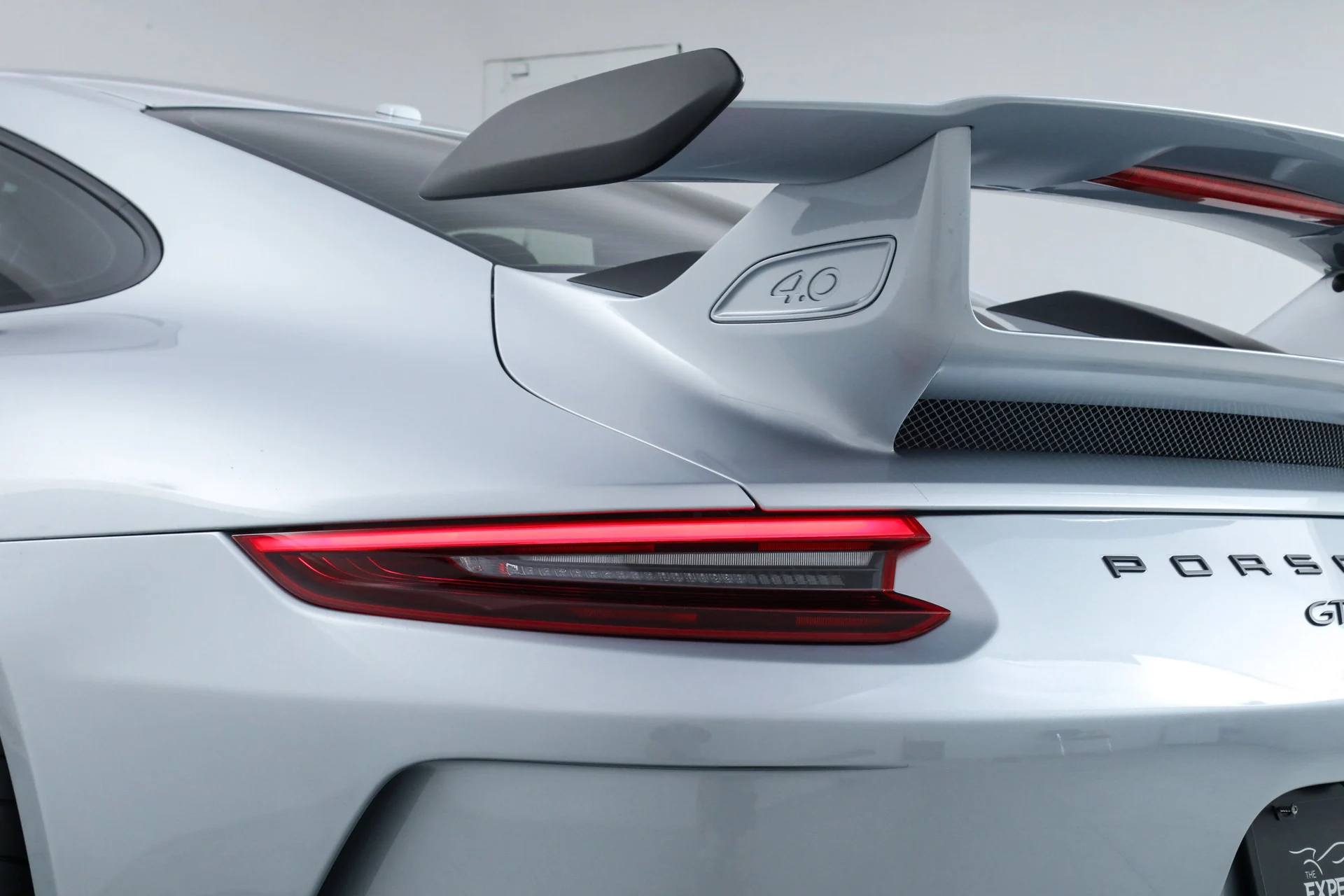 mph015_3370187654_acbc2e78784bcc7cc2b31eceaa45828f_5b0830c3a6