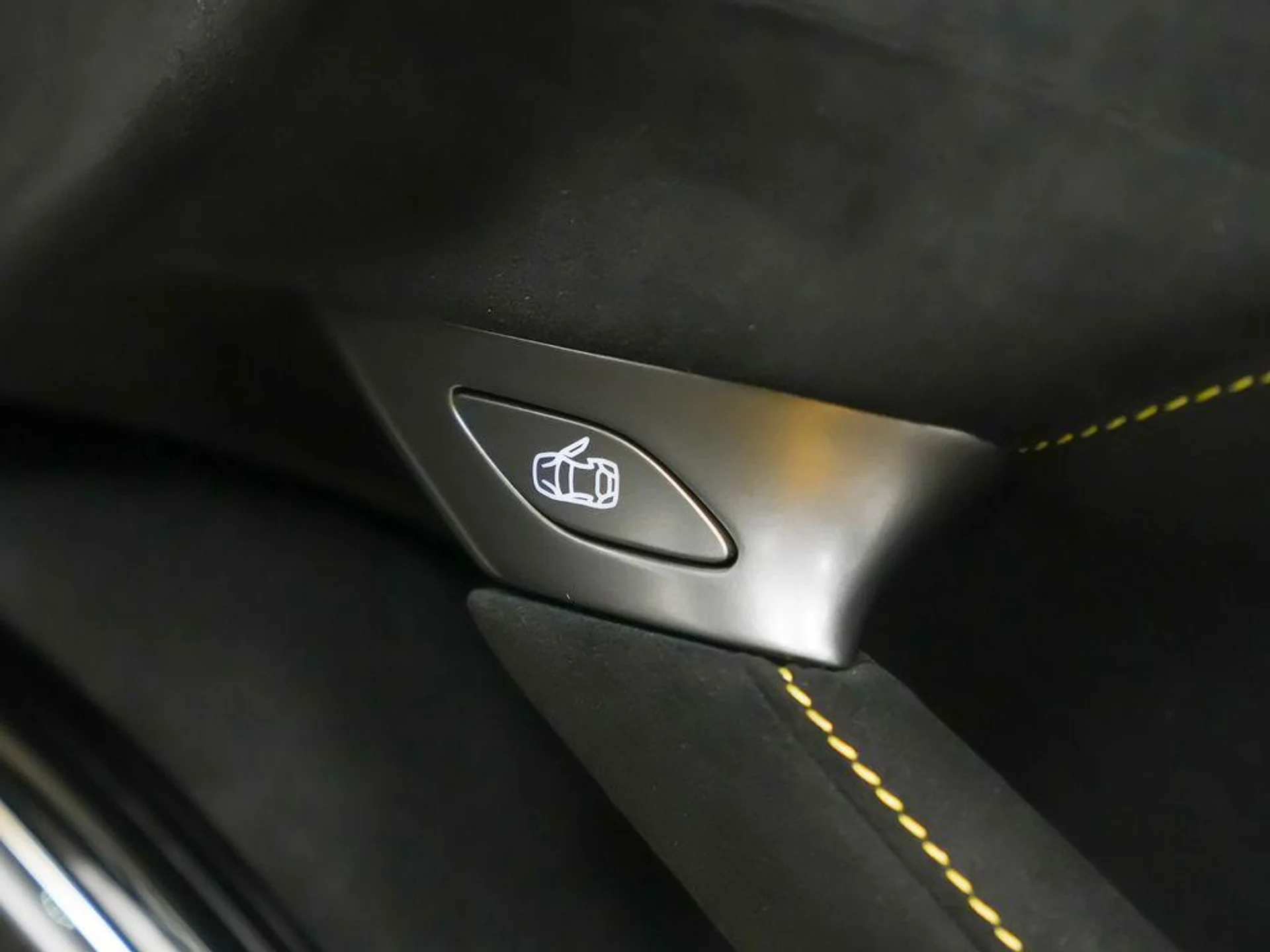 mph015_337167445_Um_Fkfth_W_Ngi_H9_X1_Fs_A18f_Y_Ri_Ny_M_4dd97ab80c