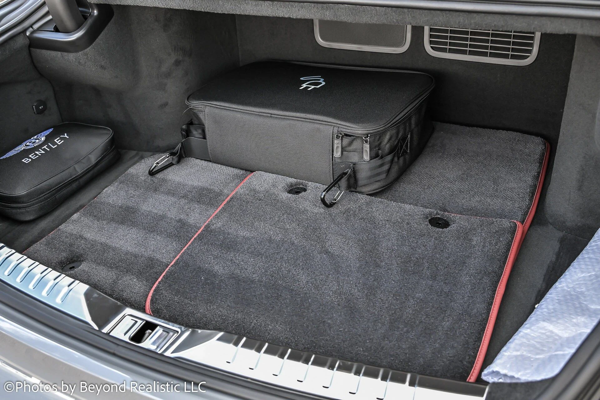 mph015_3372857682_965dd92494c3052d2ace8b7f7a614c95x_5d1ad58498