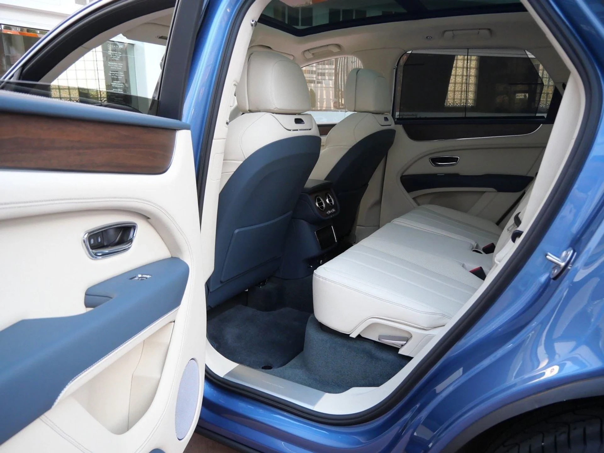 mph015_3374855211_4f9dff87736807a02173f3c21d381ff2x_6fcded4998