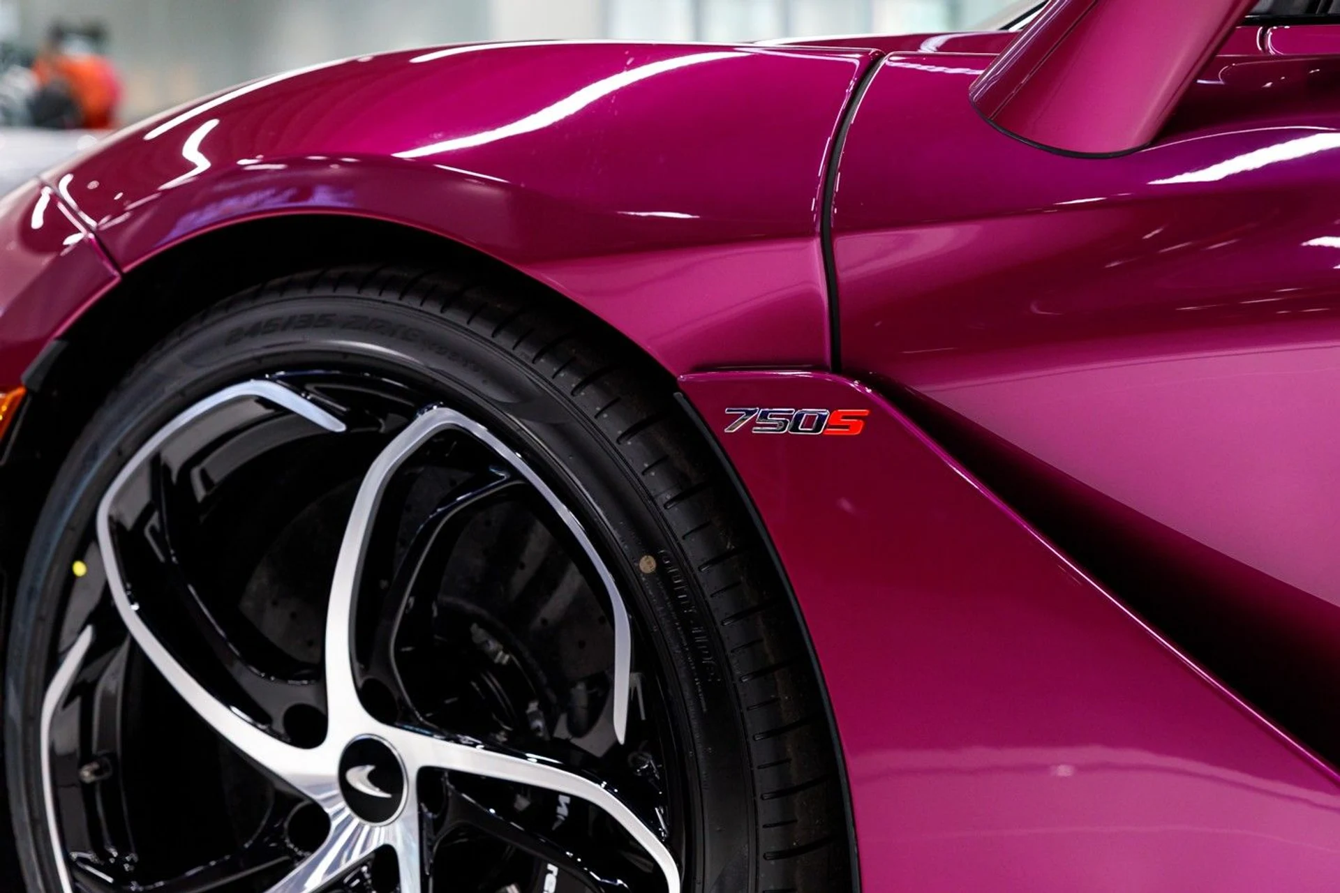 mph015_3379514570_630_p16_l_1844ac2eb7