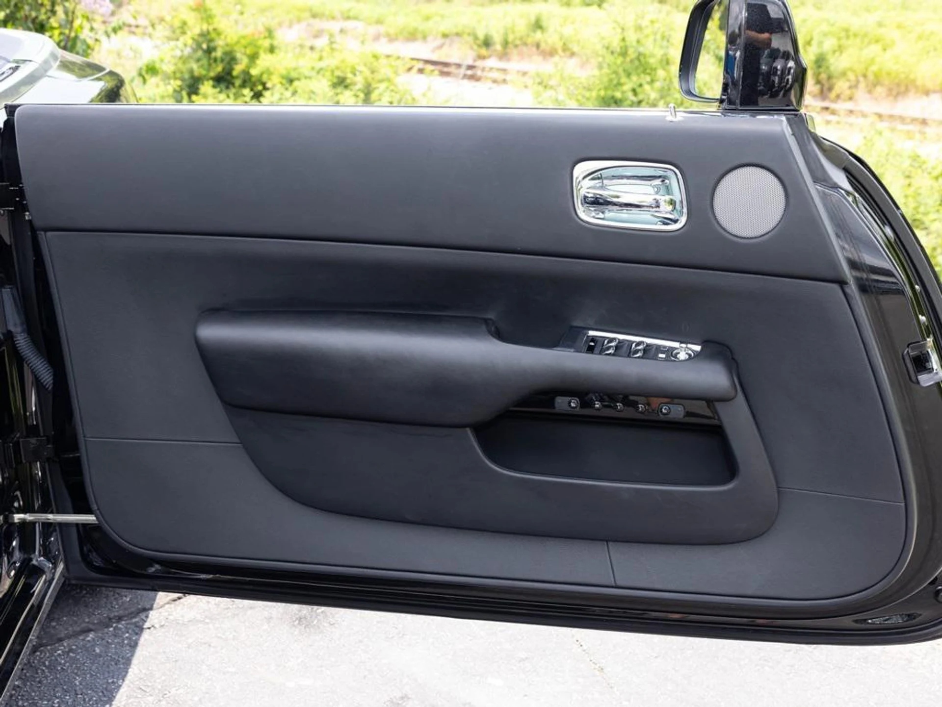 mph015_3383464162_444299830_6889fbe0012bbf217a04498b_004604d7ed