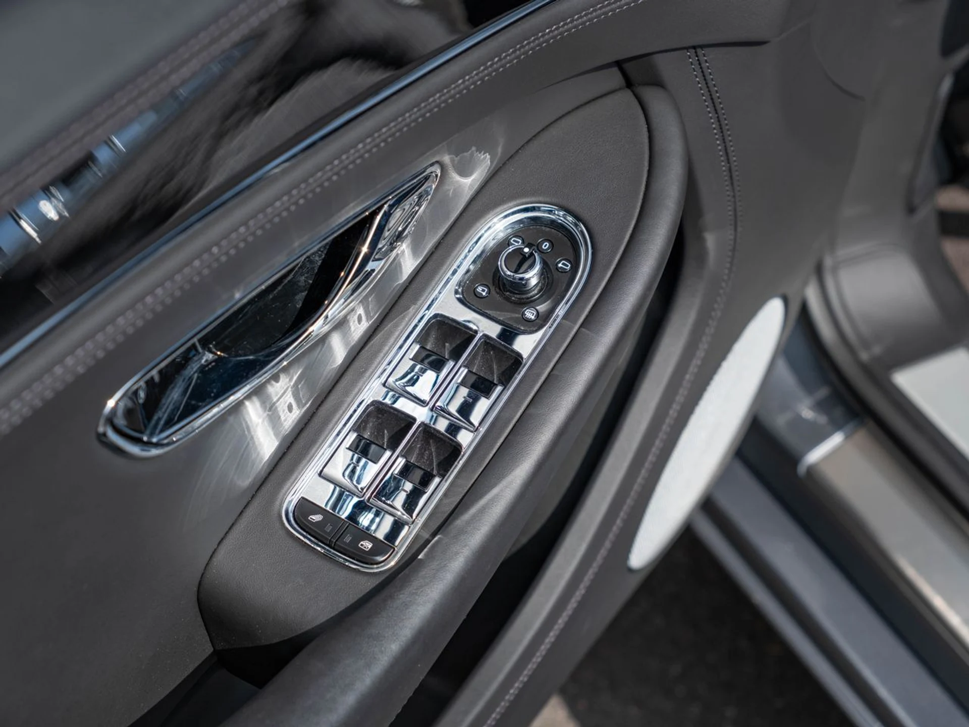 mph015_3400534054_abf3b39e0d004870659be660e1f04e12x_ff2a5c9672