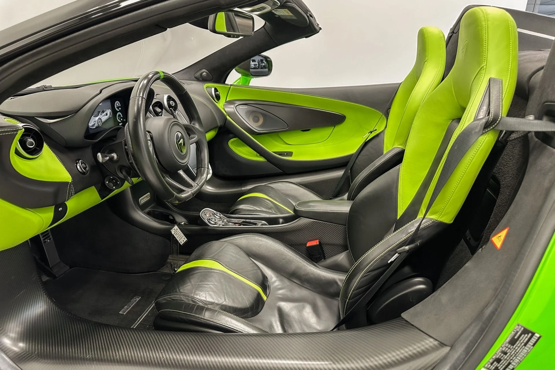 mph015_3401390704_Used_2020_Mc_Laren_600_LT_Spider_Massive_Carbon_Fiber_Upgrades_MSO_Paint_1771619448_689c1e8278