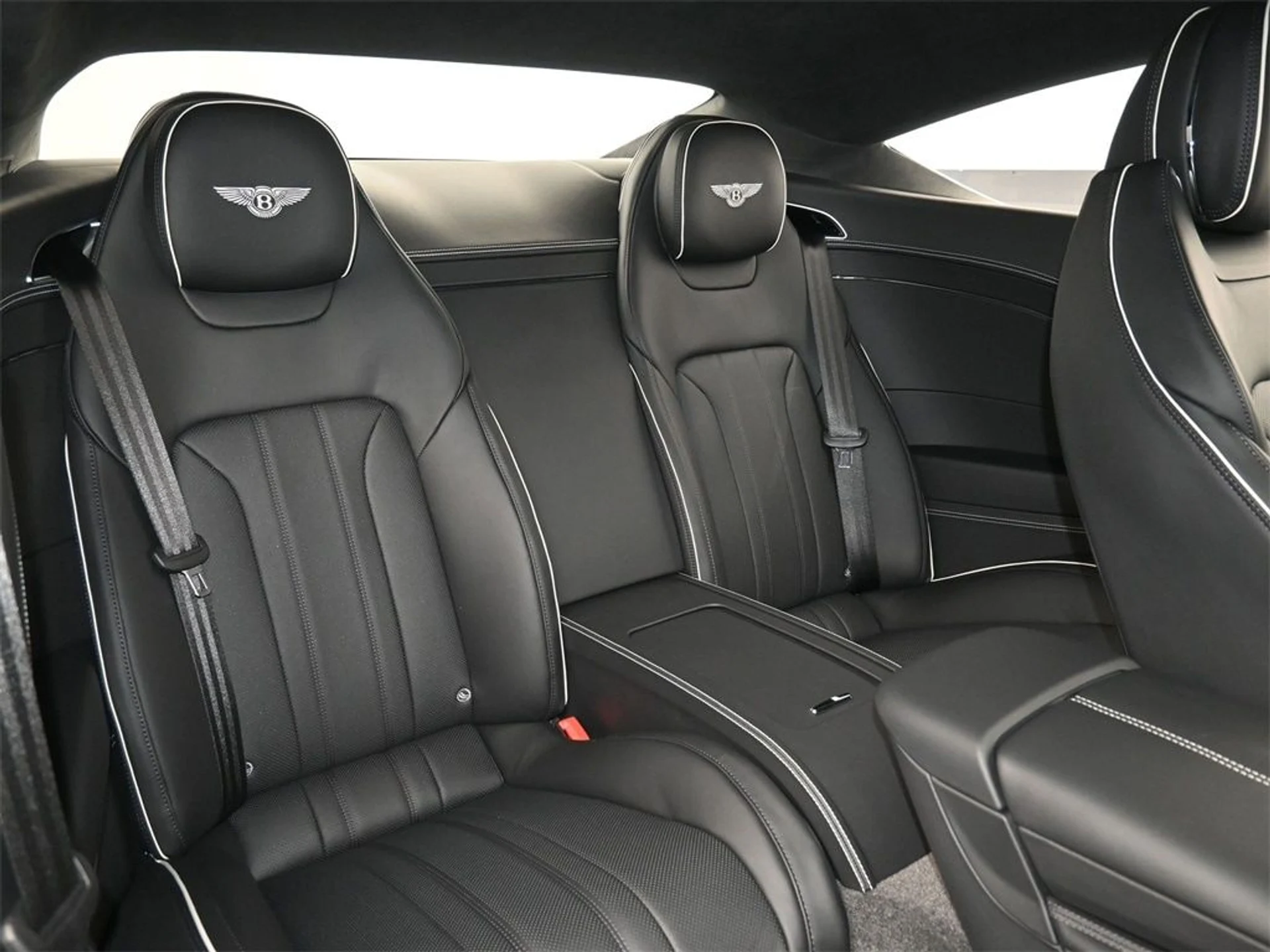 mph015_3403538971_10c46a06113c34e8548e1247dbdf112ax_adbb586611