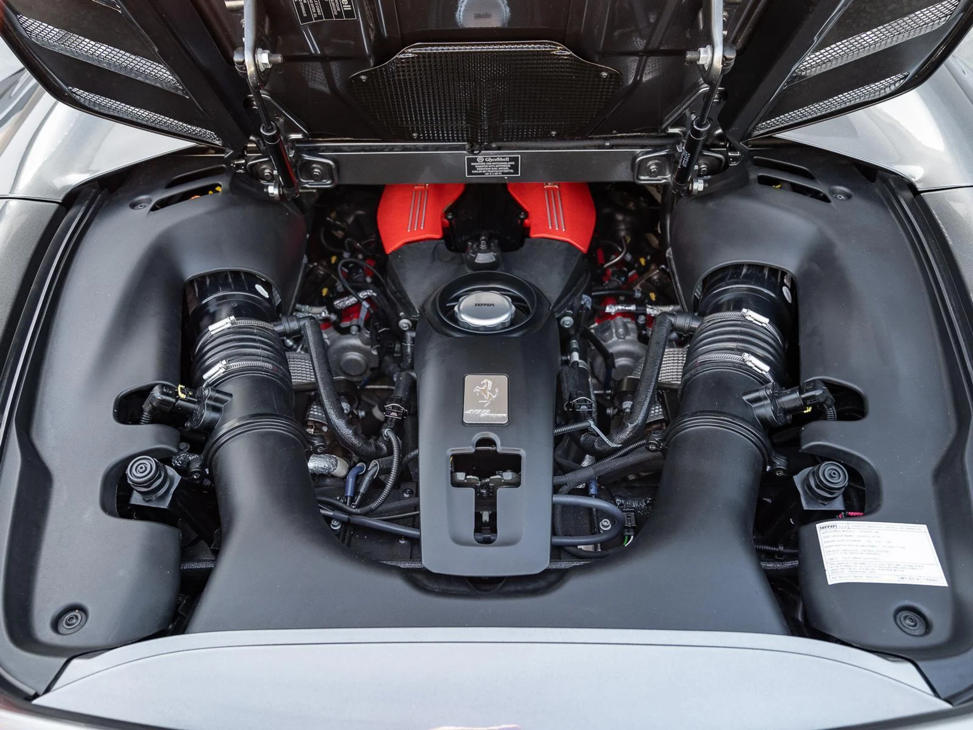 mph015_3403599859_Used_2018_Ferrari_488_Spider_Convertible_1771927247_9ac2bd3349