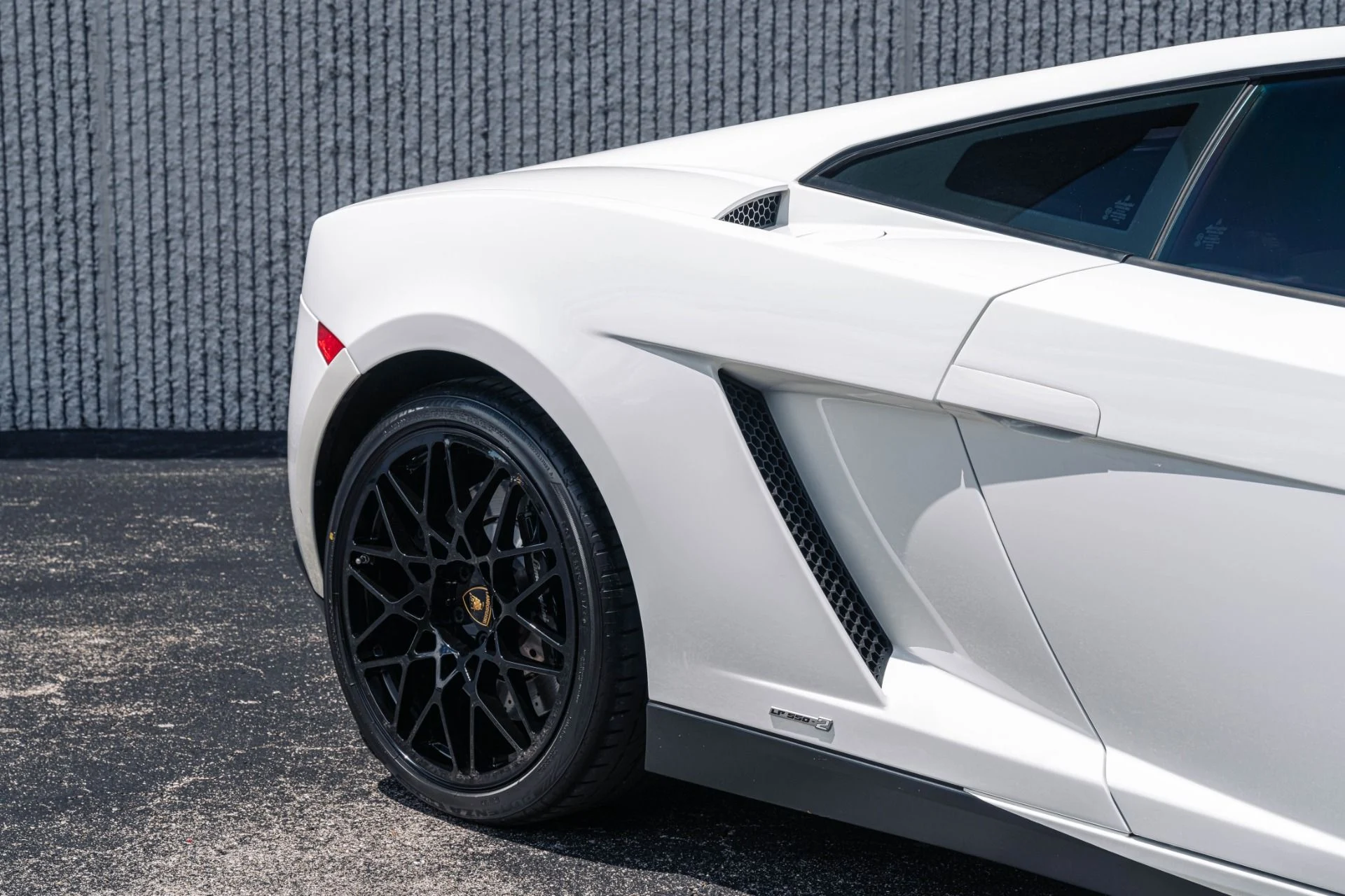 mph015_3415702286_Used_2013_Lamborghini_Gallardo_LP_550_2_w_Front_Lift_Reverse_Camera_Branding_Pack_1712609613_f09a83d96f