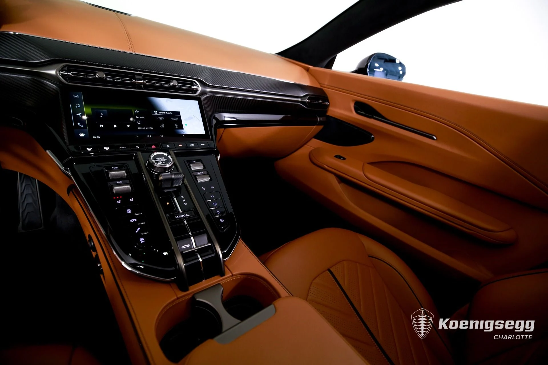 mph015_3416829166_Used_2026_Aston_Martin_Vantage_S_Roadster_1782838317_ffe46972fa