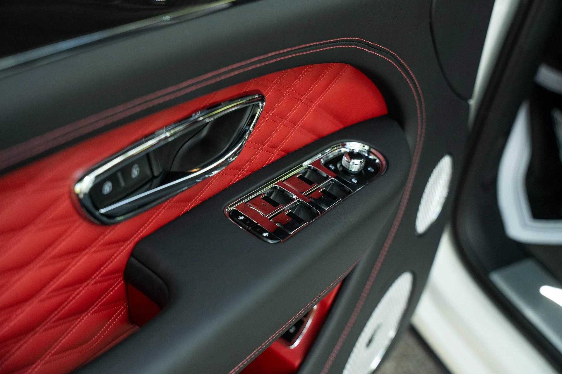 mph015_342129958_442093801_689432983c08f0aab8b366cd_6c5a6fd84a