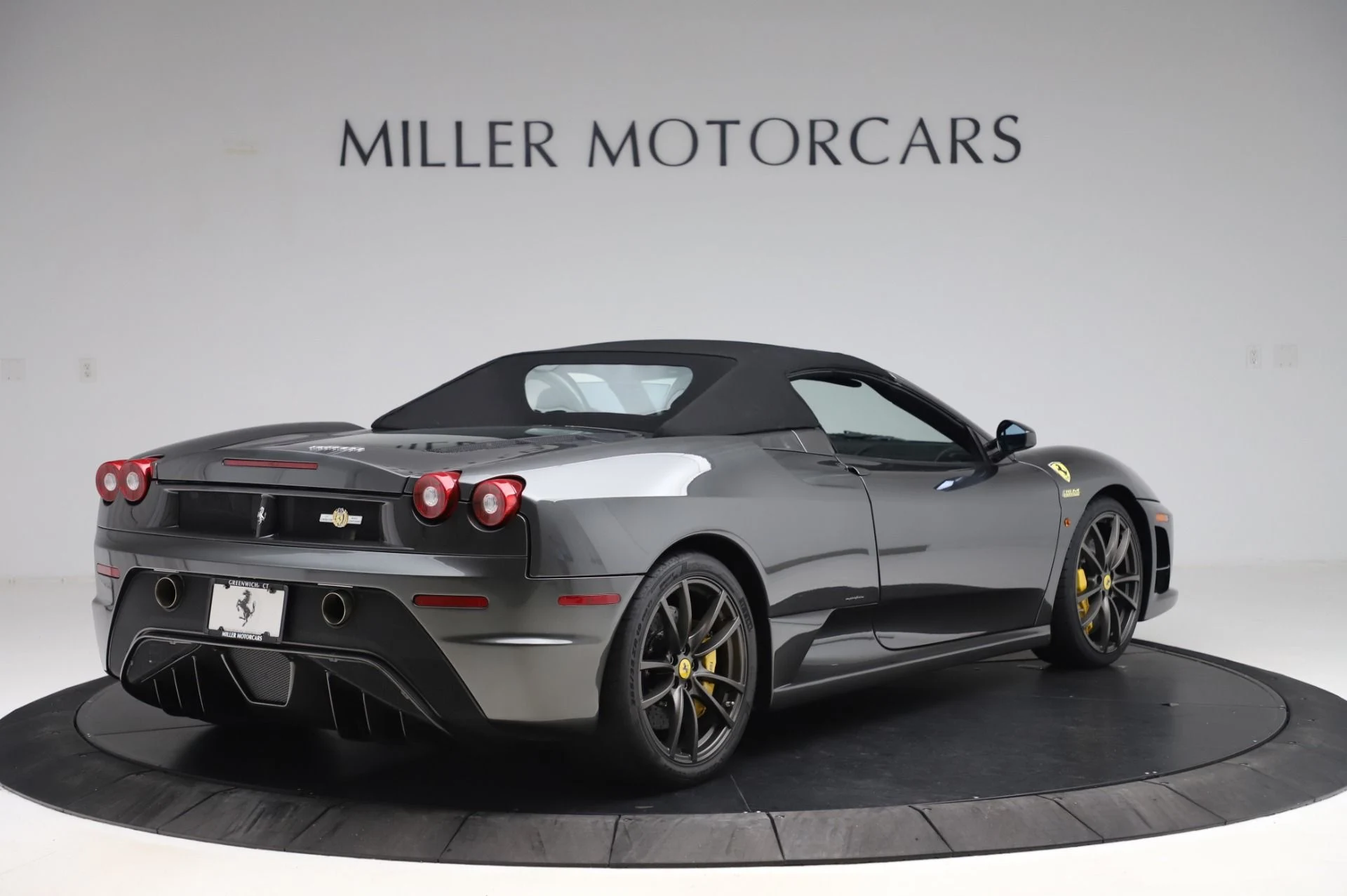 mph015_3425958717_Used_2009_Ferrari_430_Scuderia_Spider_16_M_02bf7637e9
