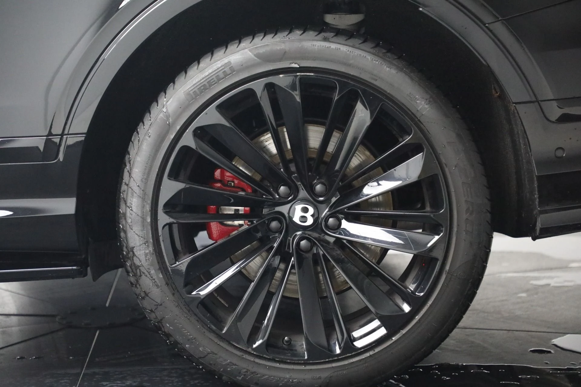 mph015_3430055887_Used_2023_Bentley_Bentayga_Speed_1769469912_5838988a71