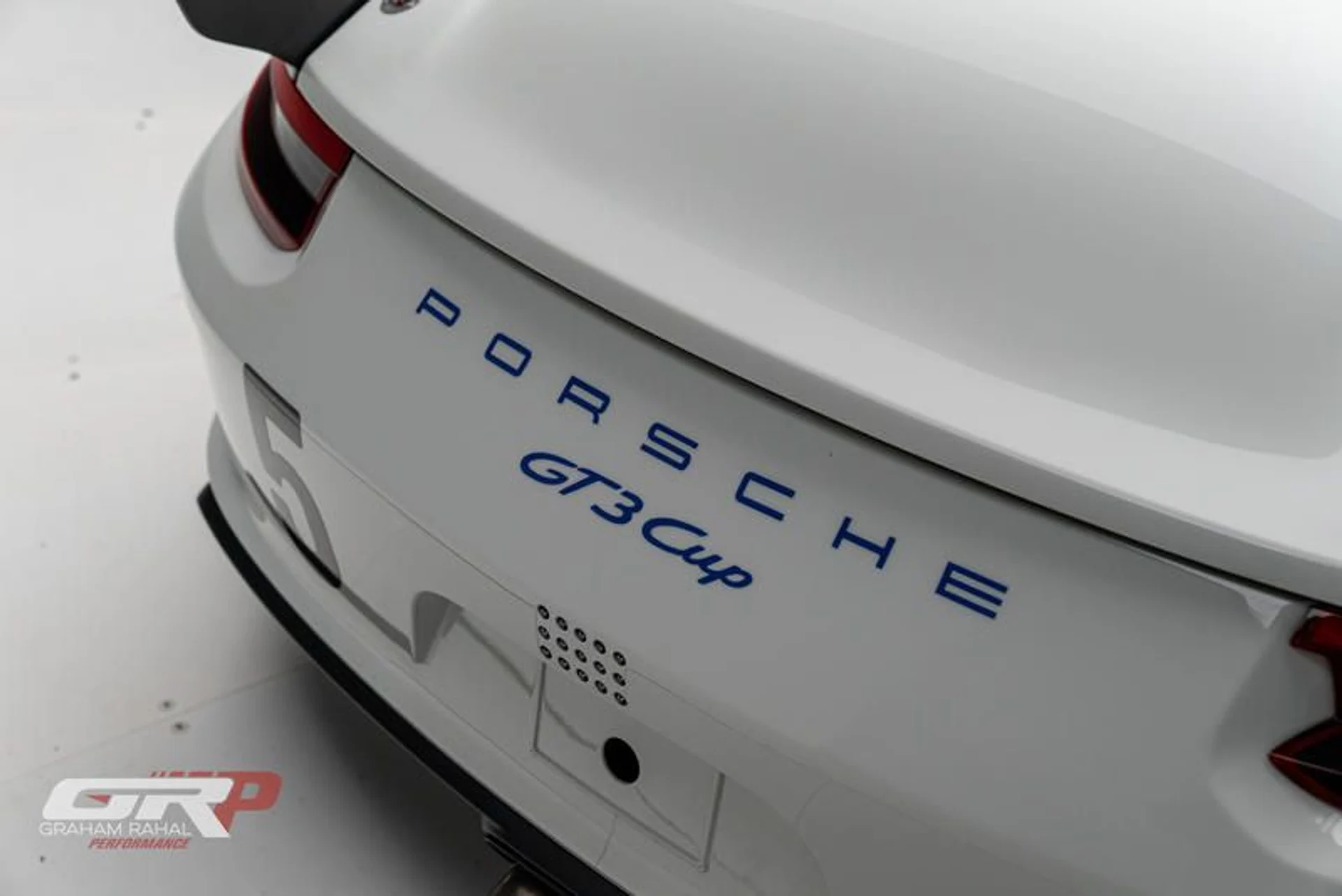 mph015_3448565247_263_CC_68_C_B9_D6_4_BBC_9808_EA_597_E6_DEDAD_c5f3e8b0f1