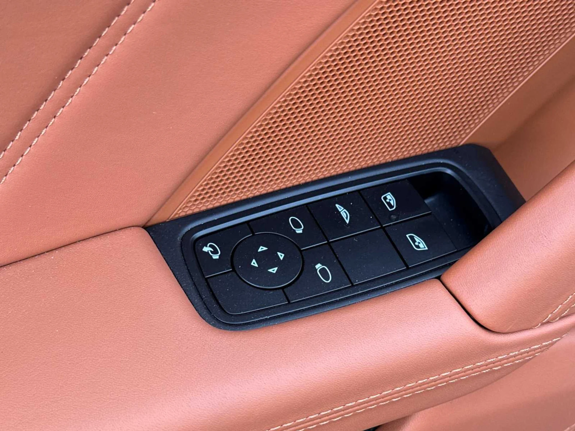 mph015_3452846639_5c89958512c06ab509aa4b2f6926c85ax_9ac39a236b