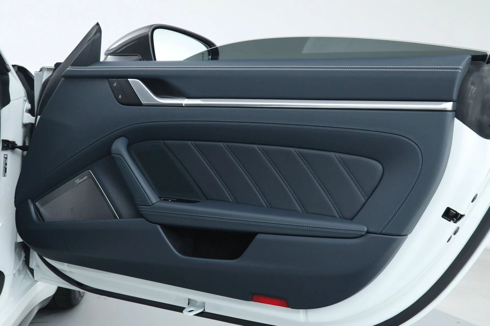 mph015_3458902662_289c000a700f31eba2bc67bf24efe6f8_0421072562