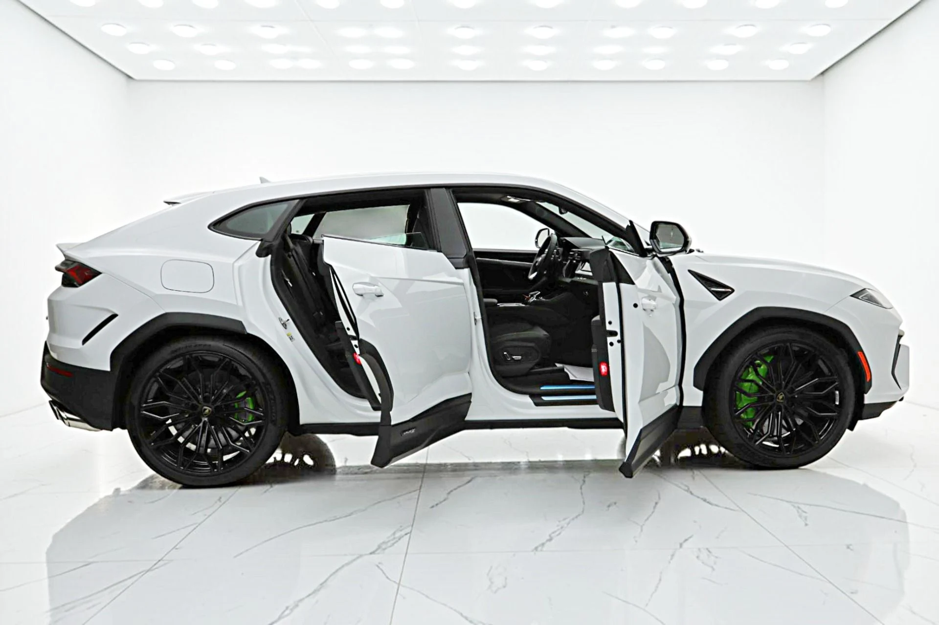 mph015_345953005_New_2026_Lamborghini_Urus_SE_d8ef31bc55