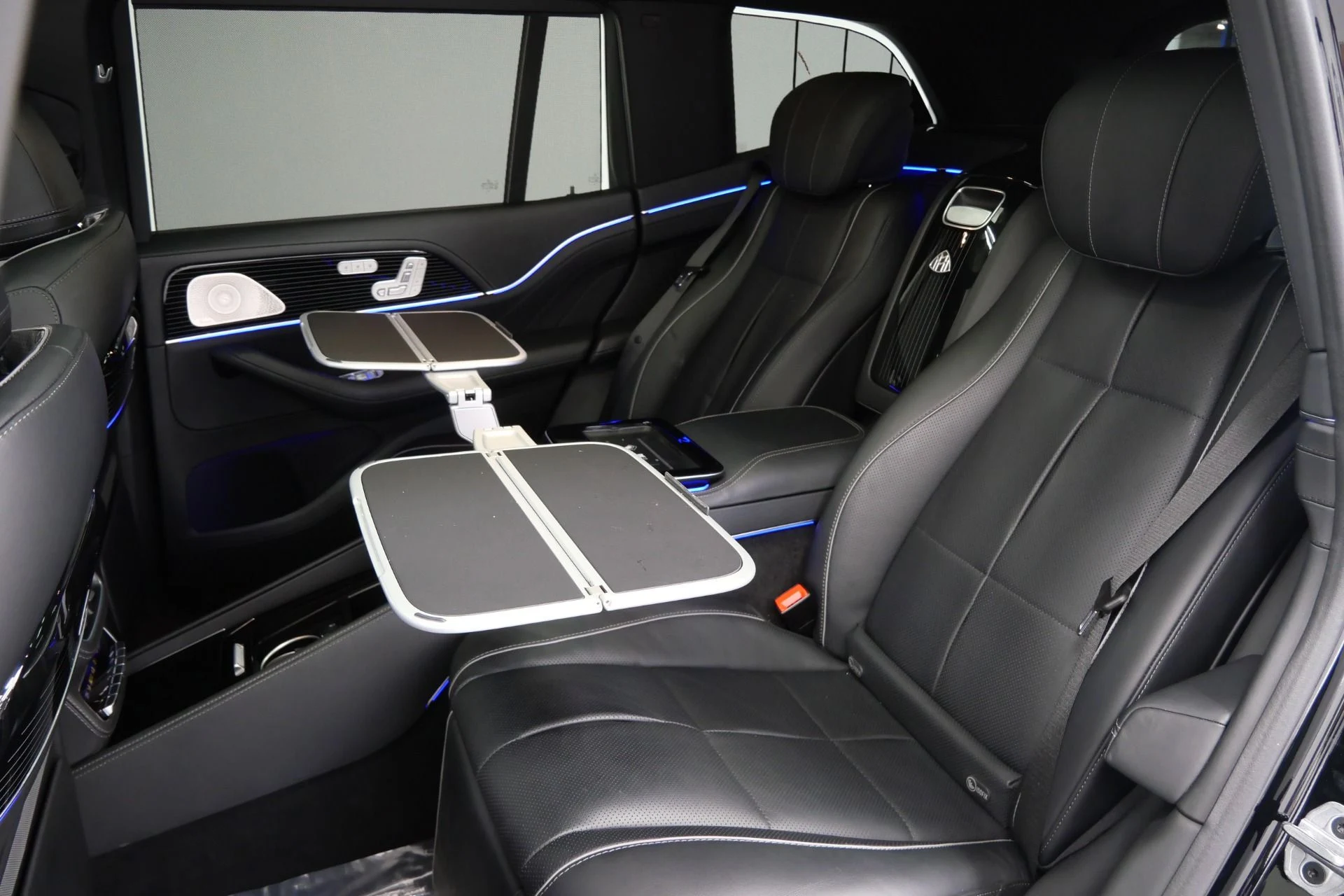 mph015_3466485903_Used_2023_Mercedes_Benz_Maybach_GLS_600_4_MATIC_4_Seat_Configuration_Rear_Refrigerator_1787325899_5513fceb38