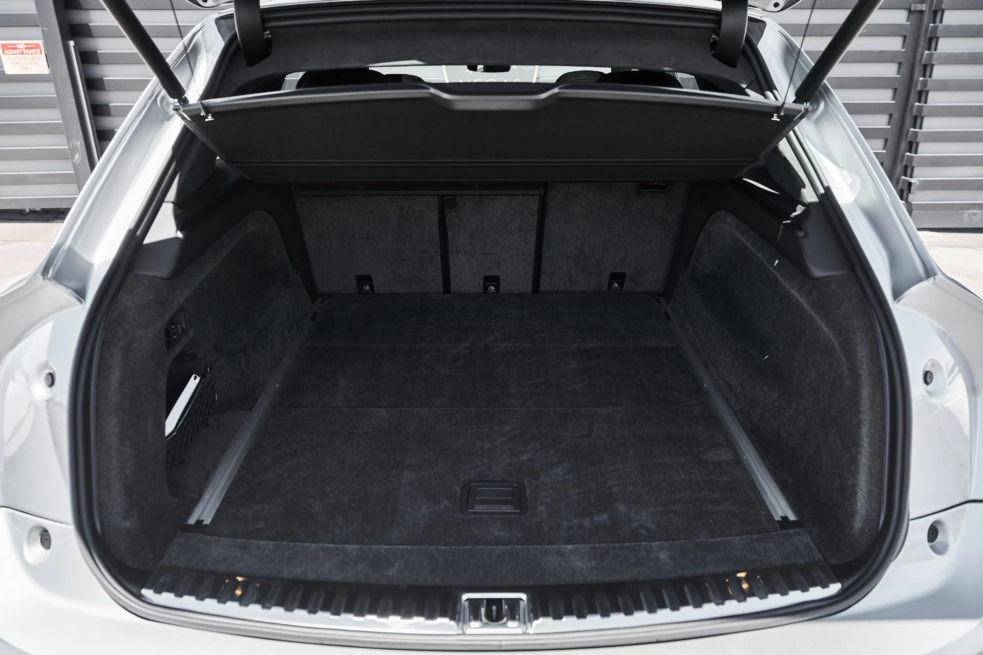 mph015_3467887623_Used_2021_Bentley_Bentayga_V8_1781574928_ac0114d2a5