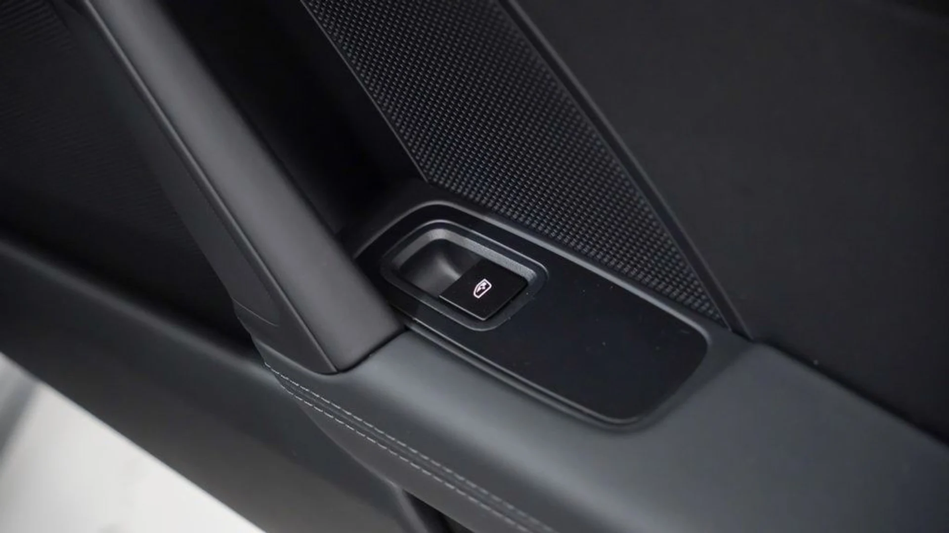 mph015_3469363224_236ab678baee53662db9066ded37be9dx_1215958aa9