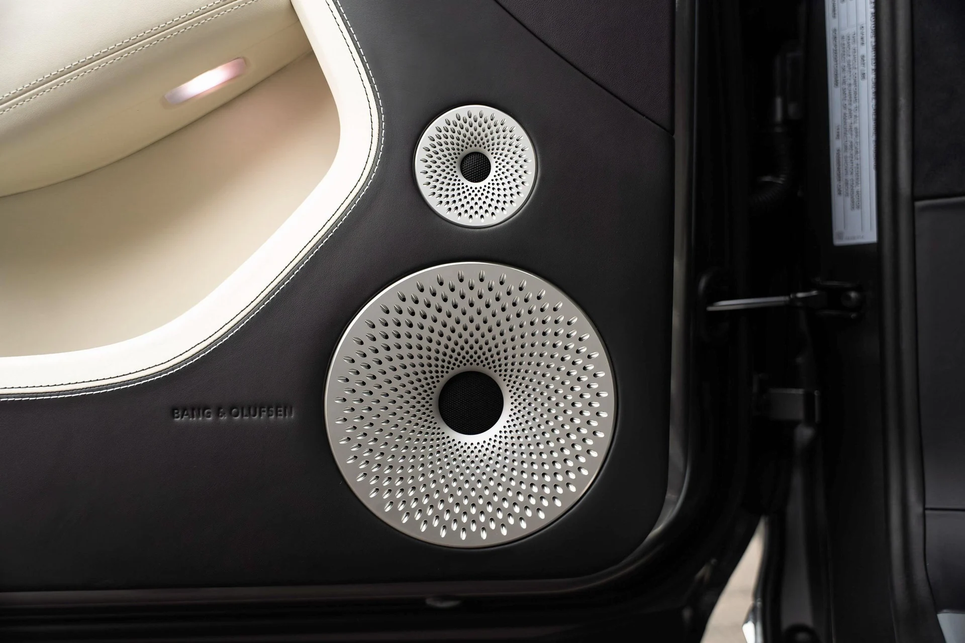 mph015_3469409665_477619928_6961e648d65fbc1ed22430d4_989d8887ee