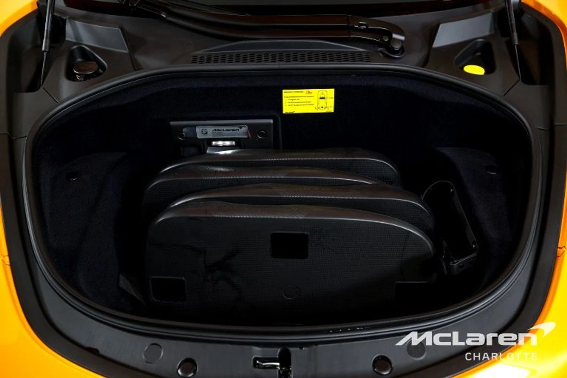 mph015_3478586831_Used_2025_Mc_Laren_Artura_Spider_Tech_Lux_7dde87c798