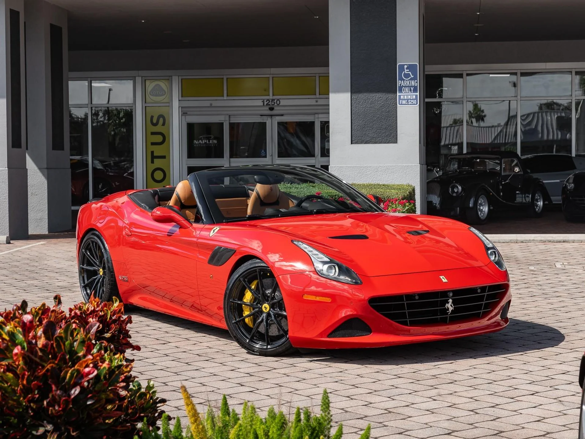 mph015_348585062_Used_2015_Ferrari_California_T_1761253530_a98dbdbbca
